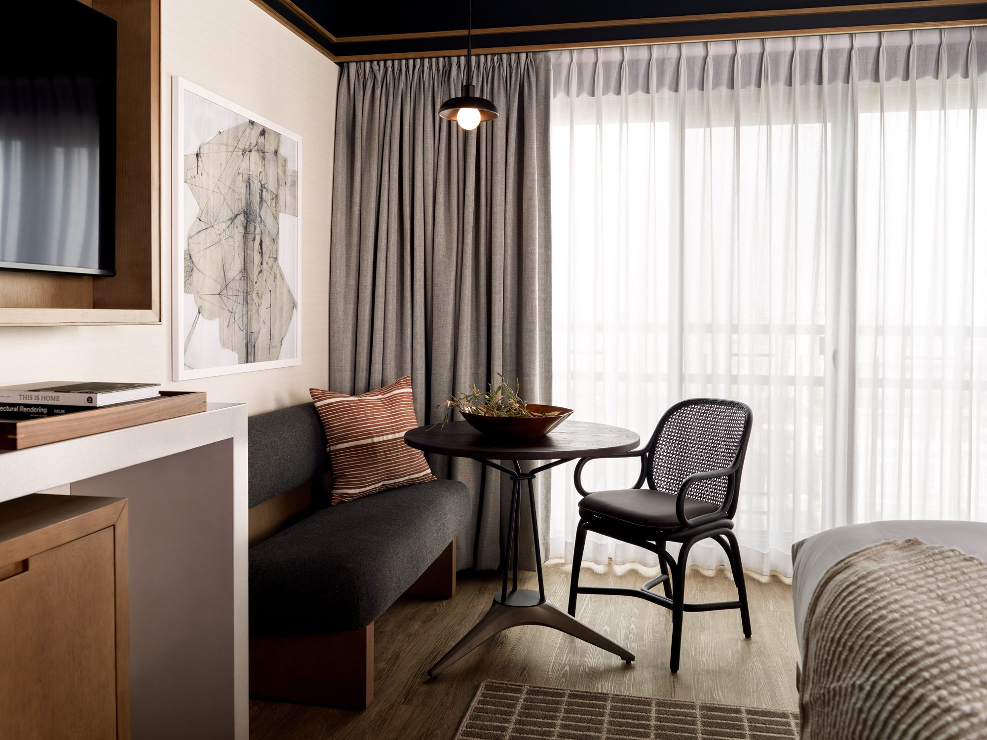 Lake View King Sitting Area